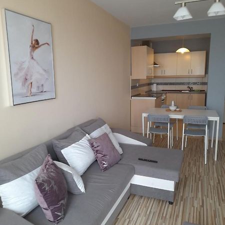 Apartament Z Garazem Blisko Lotniska Пясечно Экстерьер фото
