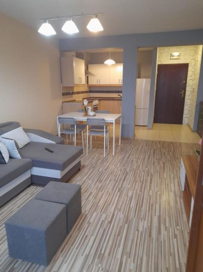 Apartament Z Garazem Blisko Lotniska Пясечно Экстерьер фото
