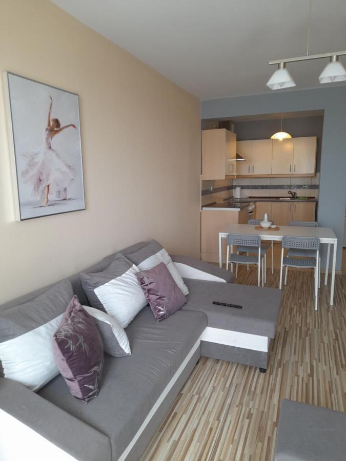 Apartament Z Garazem Blisko Lotniska Пясечно Экстерьер фото